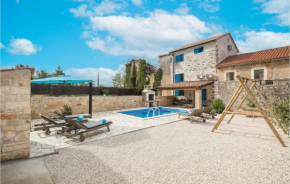 2 Bedroom Cozy Home In Visnjan